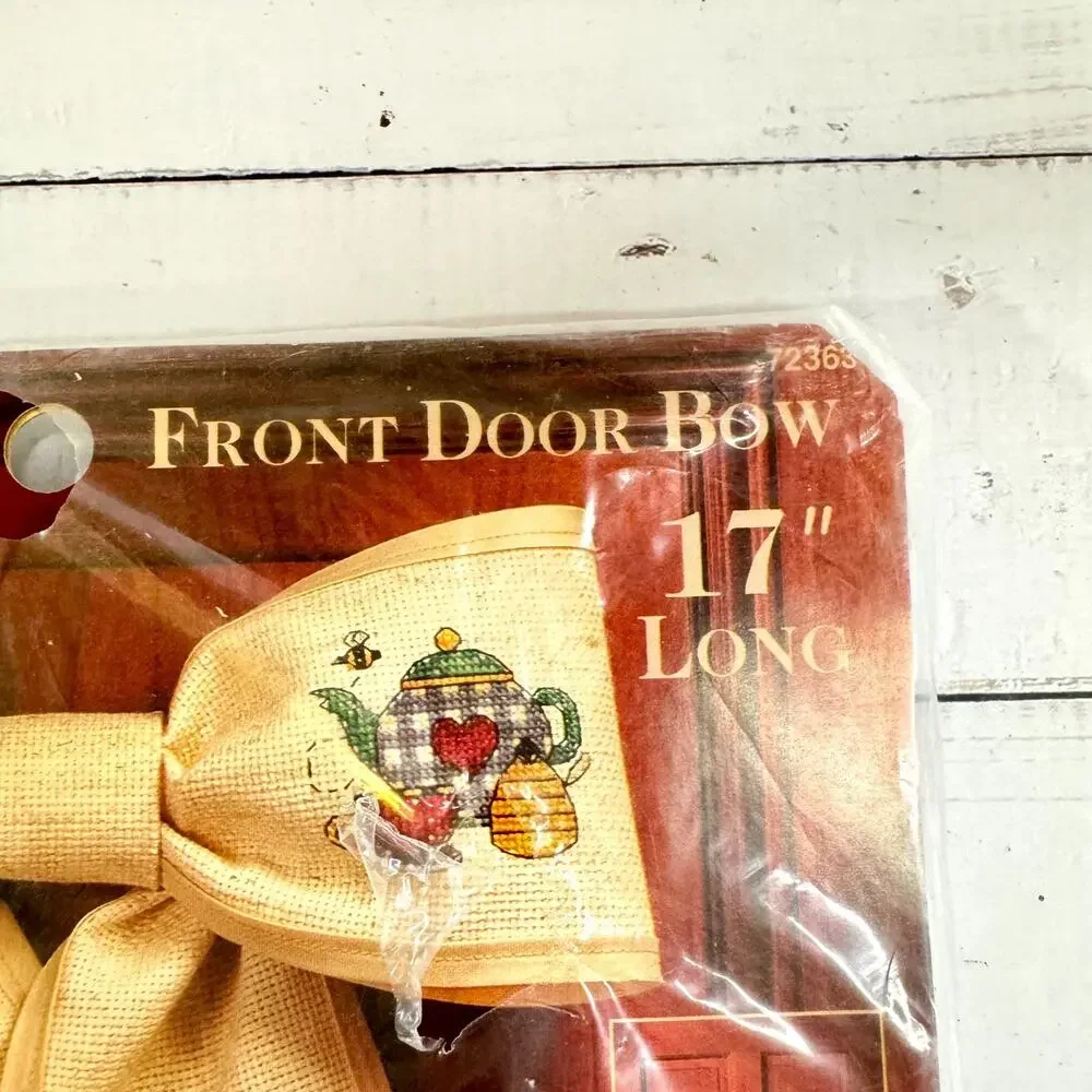 Vtg NOS Debbie Mumm Hunny Home 17” Front Door Bow Cross Stitch Kit Bears 72363